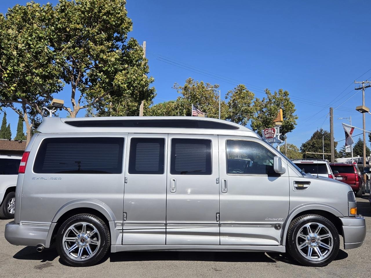 GMC Savana photo 43