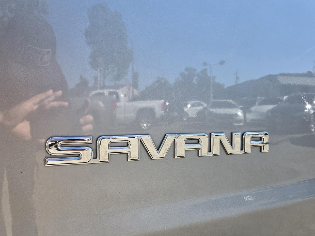 GMC Savana photo 45