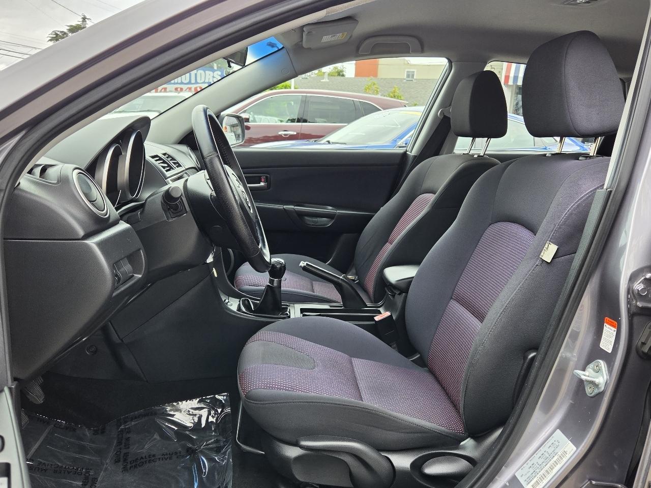 Mazda MAZDA3  2005