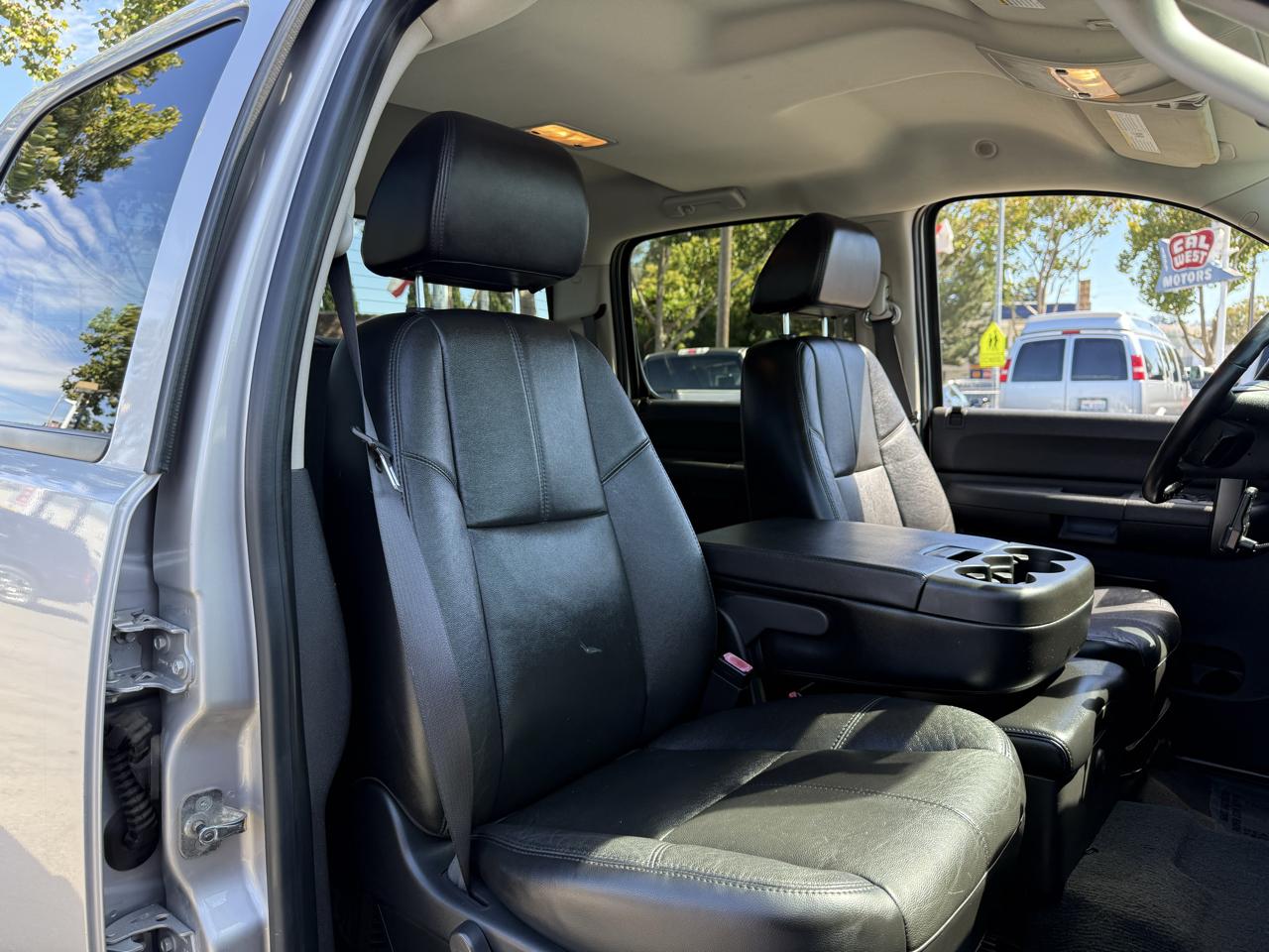 Chevrolet Silverado photo 20