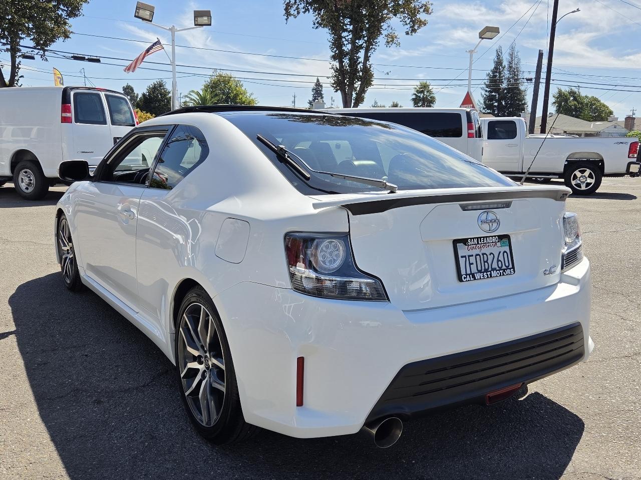 Scion tC  2014