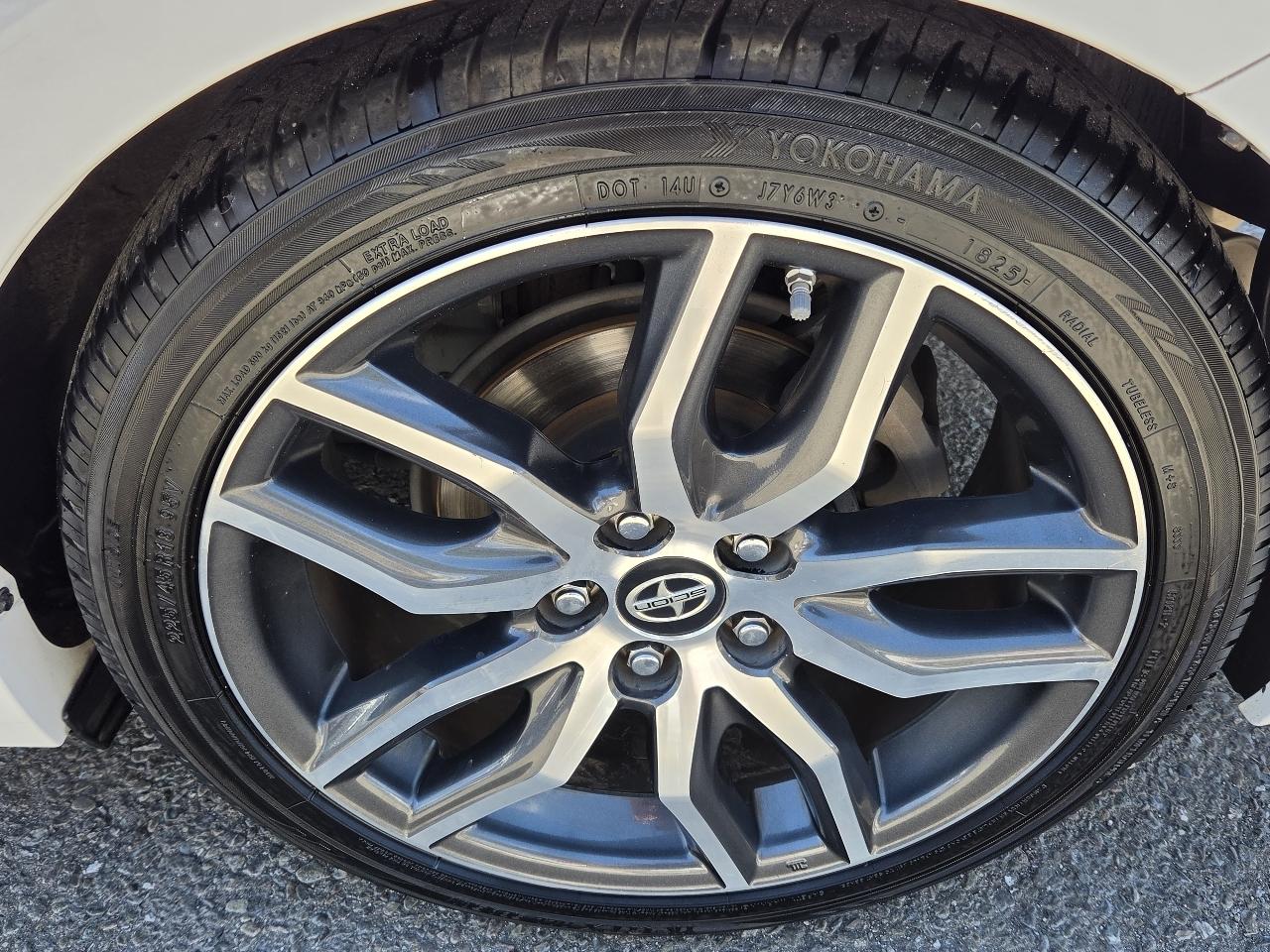 Scion tC  2014