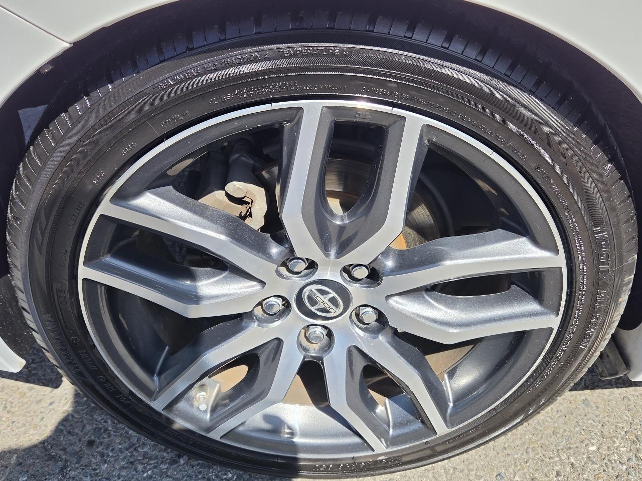 Scion tC  2014