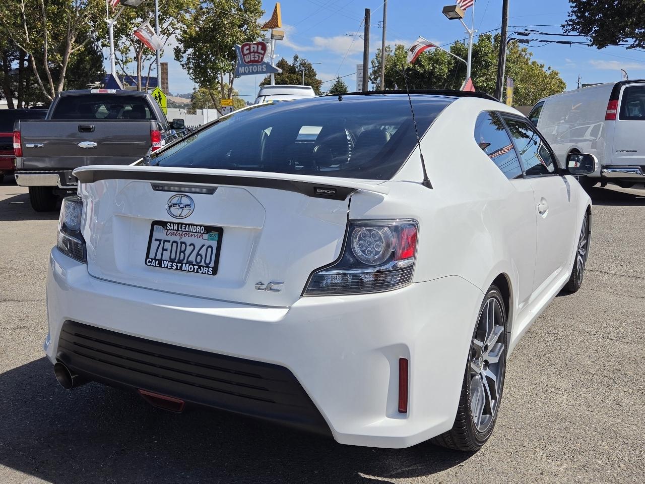 Scion tC  2014