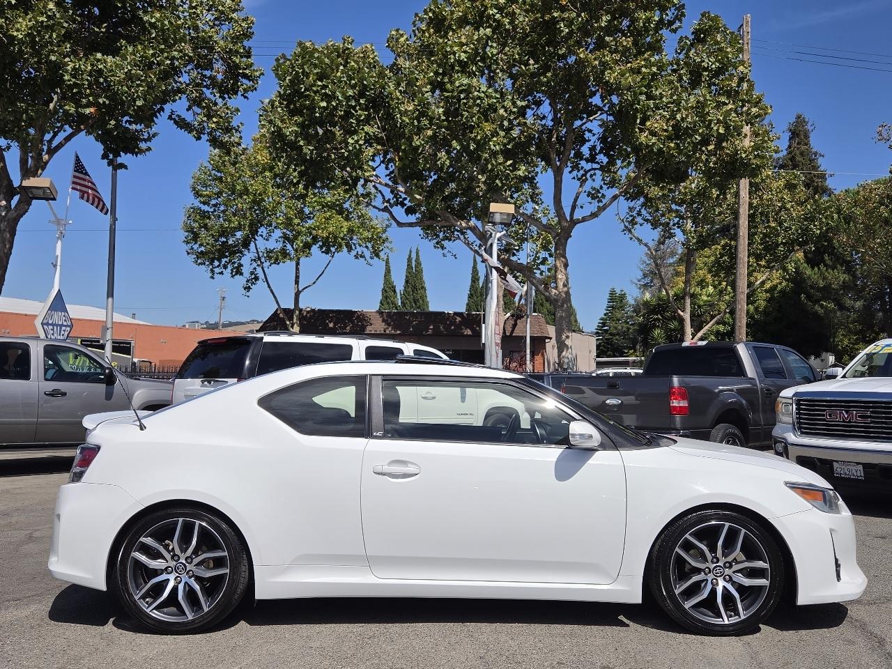 Scion tC  2014