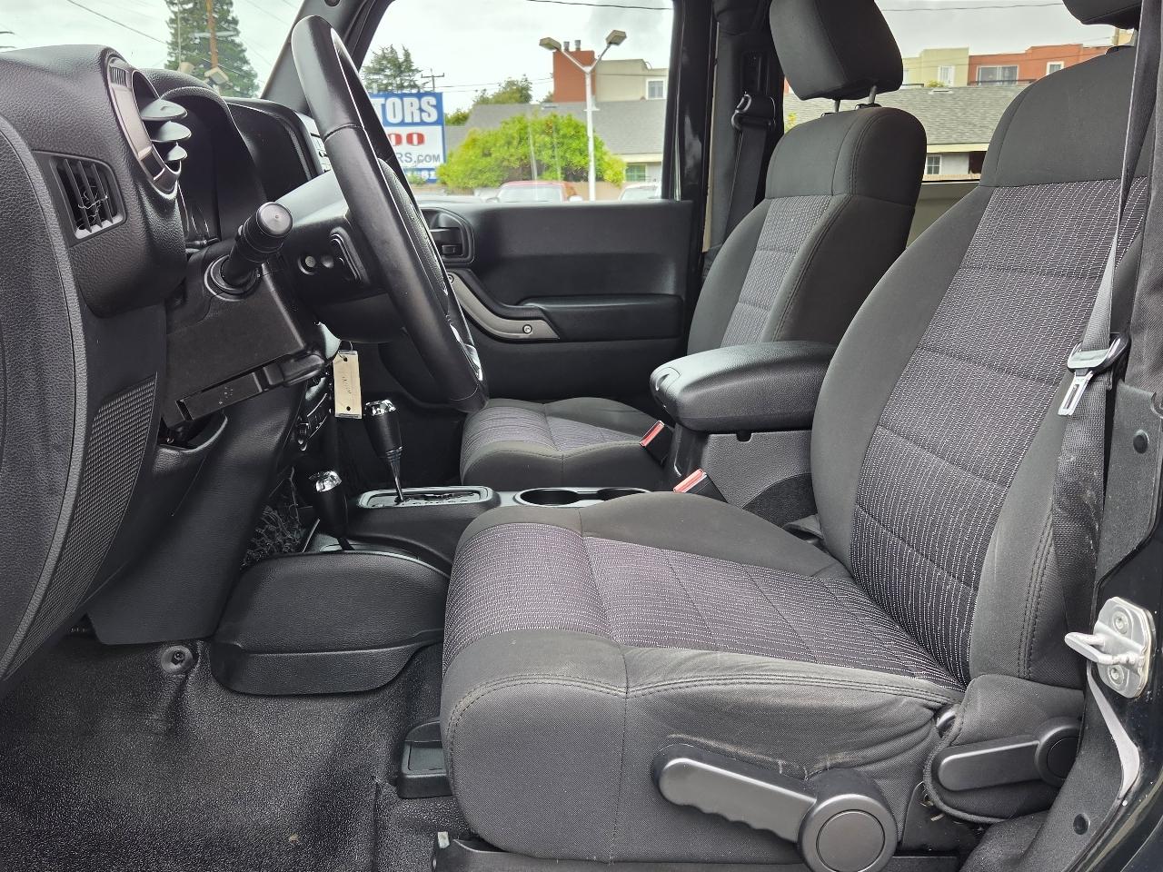 Jeep Wrangler  2011