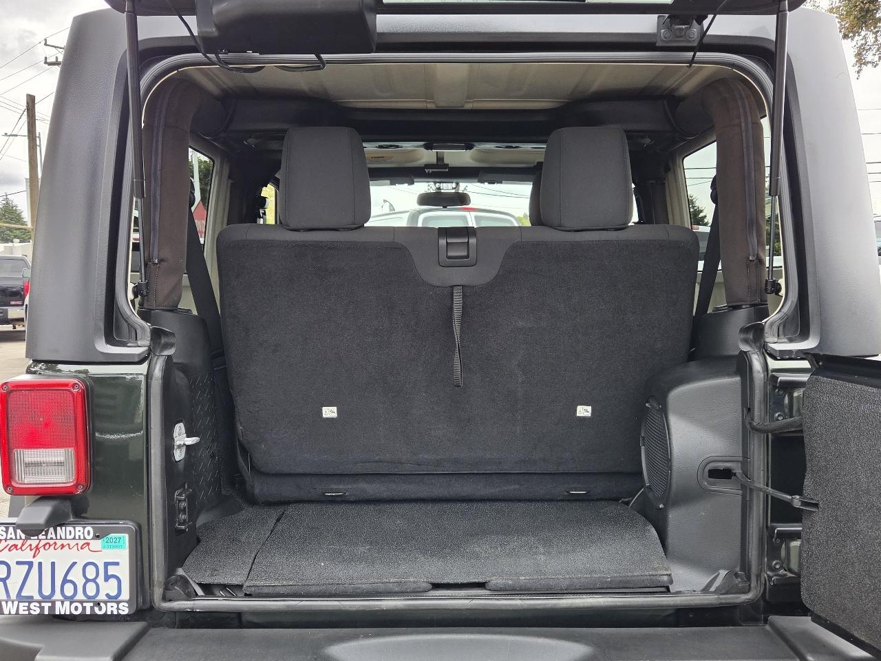 Jeep Wrangler  2011