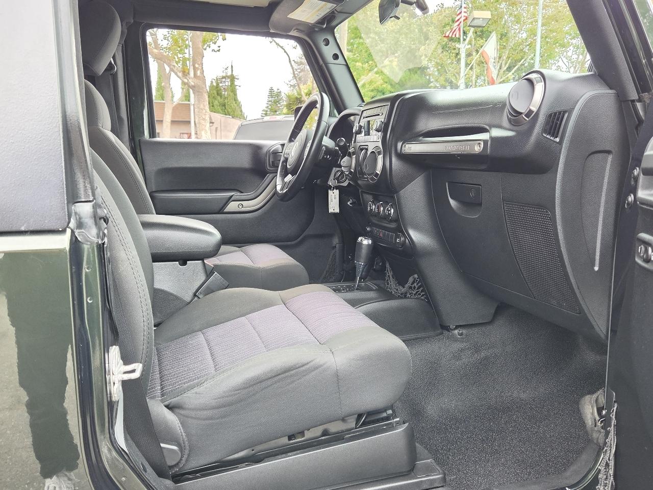 Jeep Wrangler  2011
