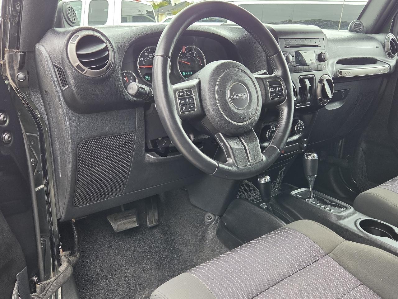 Jeep Wrangler  2011
