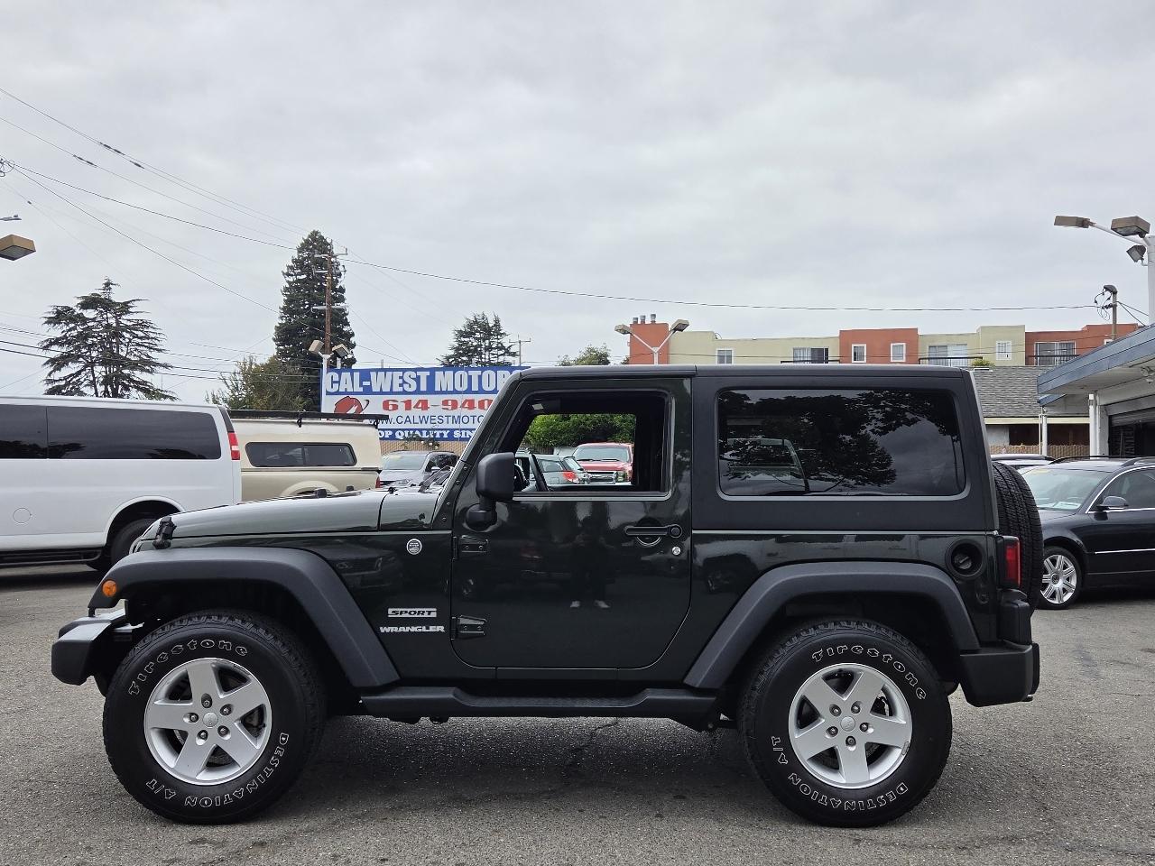 Jeep Wrangler  2011