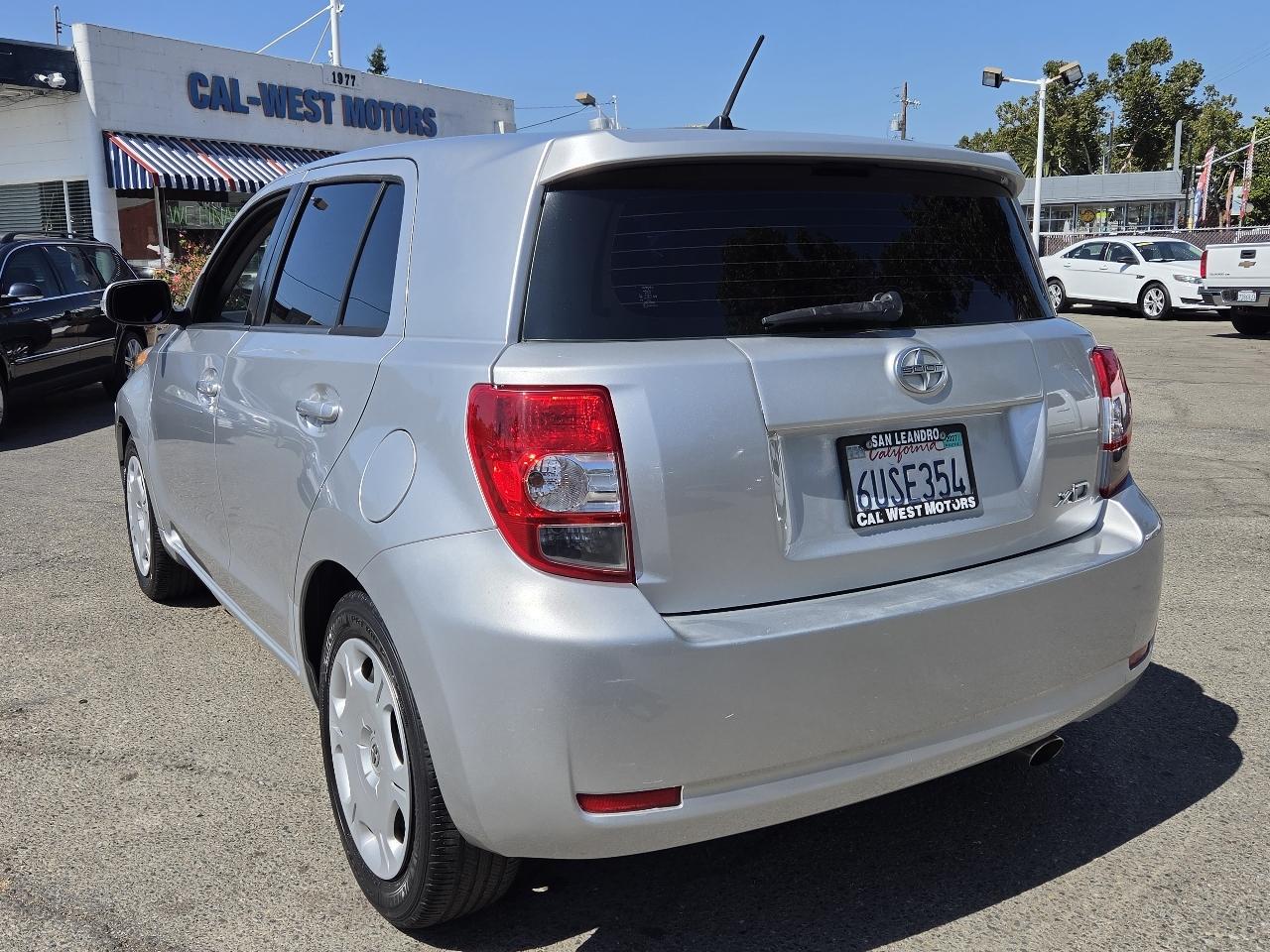 Scion xD  2012
