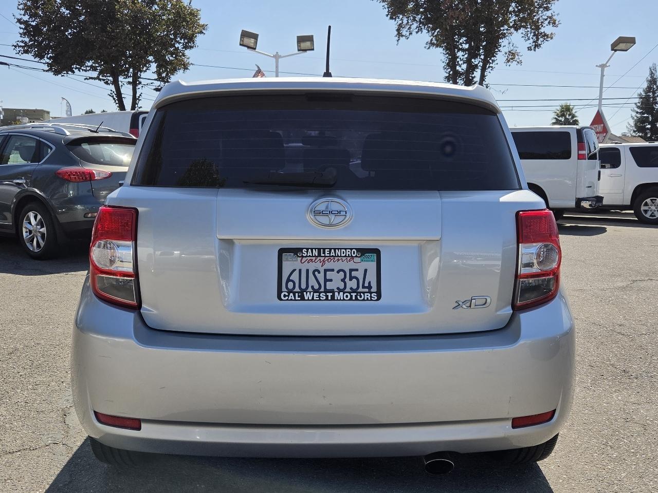 Scion xD  2012