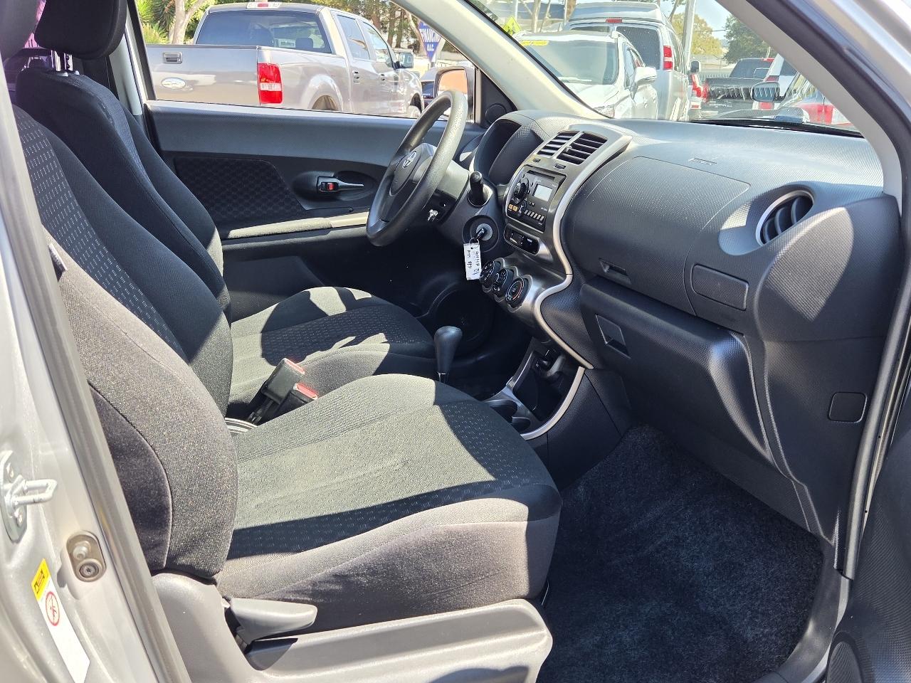 Scion xD  2012