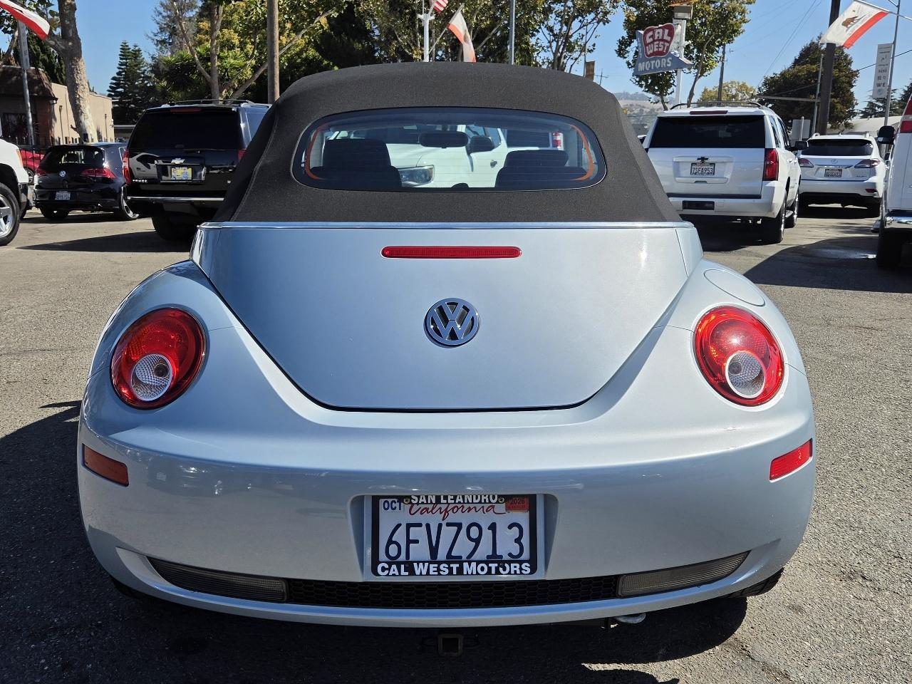 Volkswagen New Beetle Convertible  2009