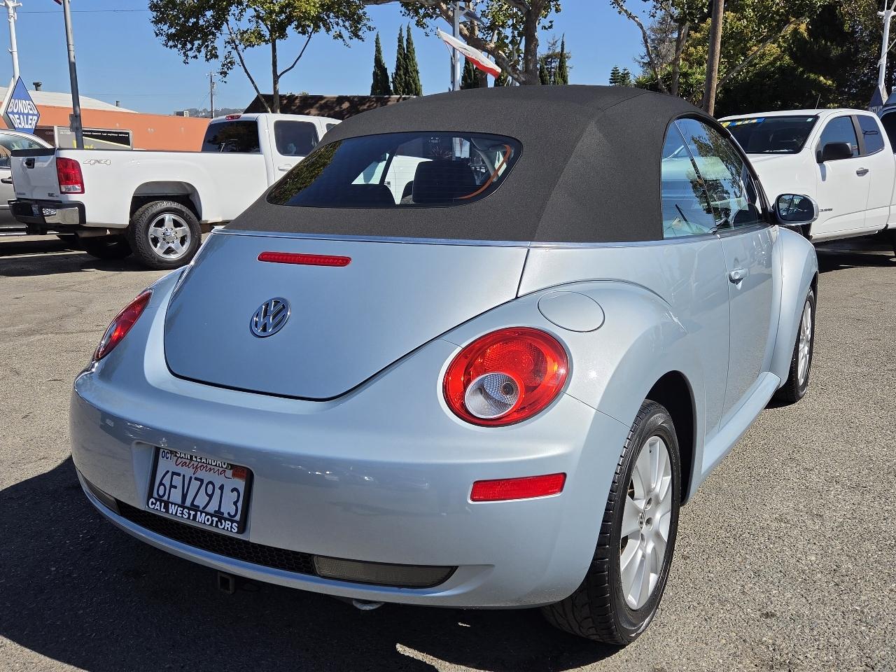 Volkswagen New Beetle Convertible  2009