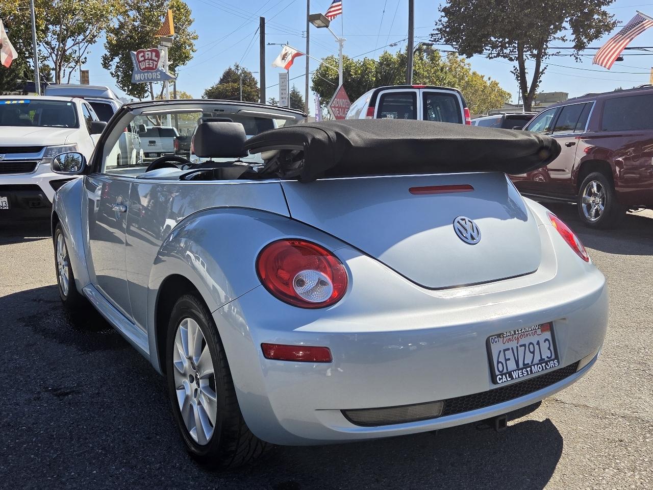 Volkswagen New Beetle Convertible  2009