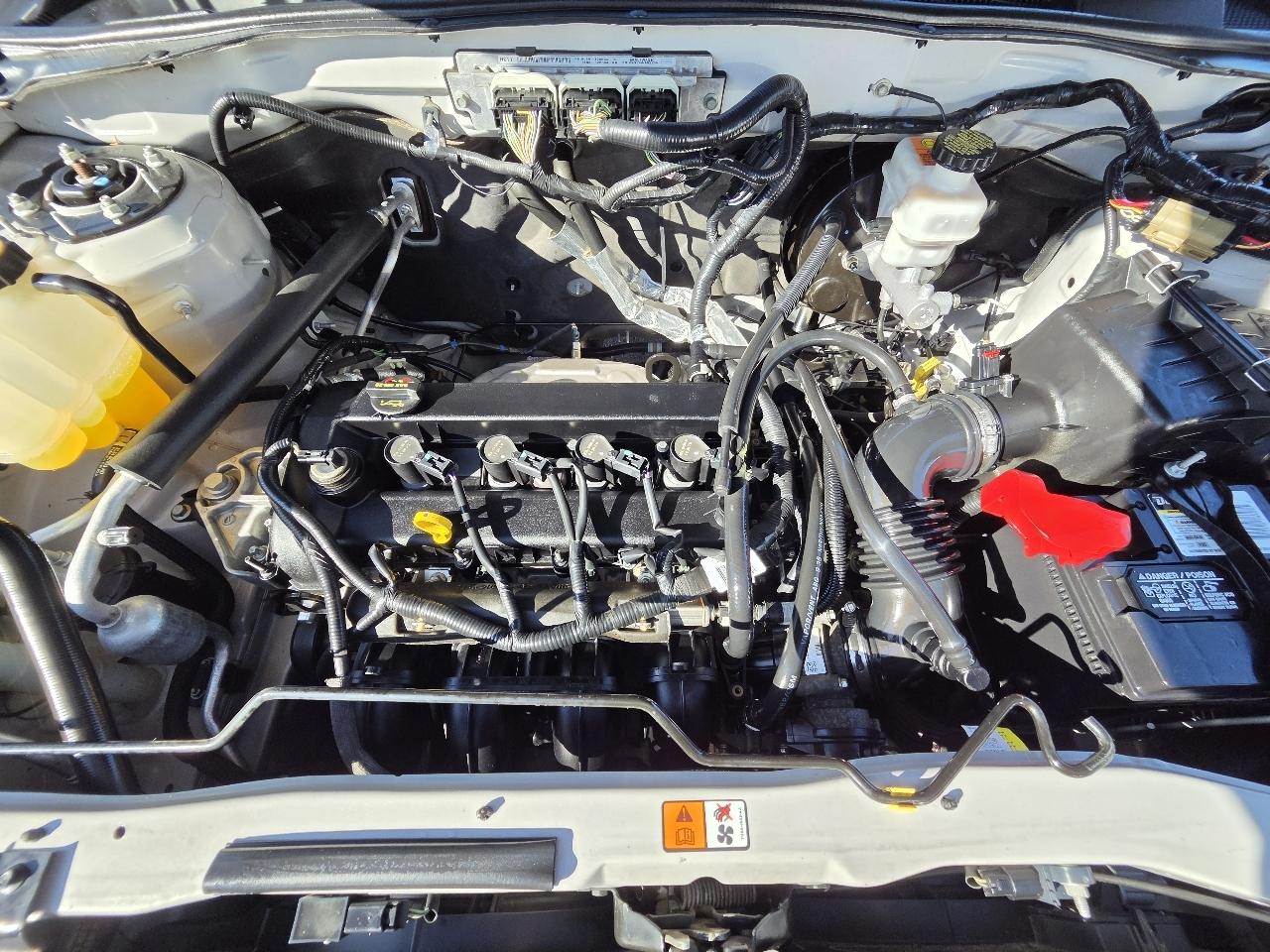 Ford Escape photo 9