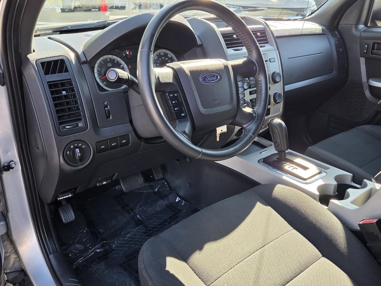 Ford Escape photo 15