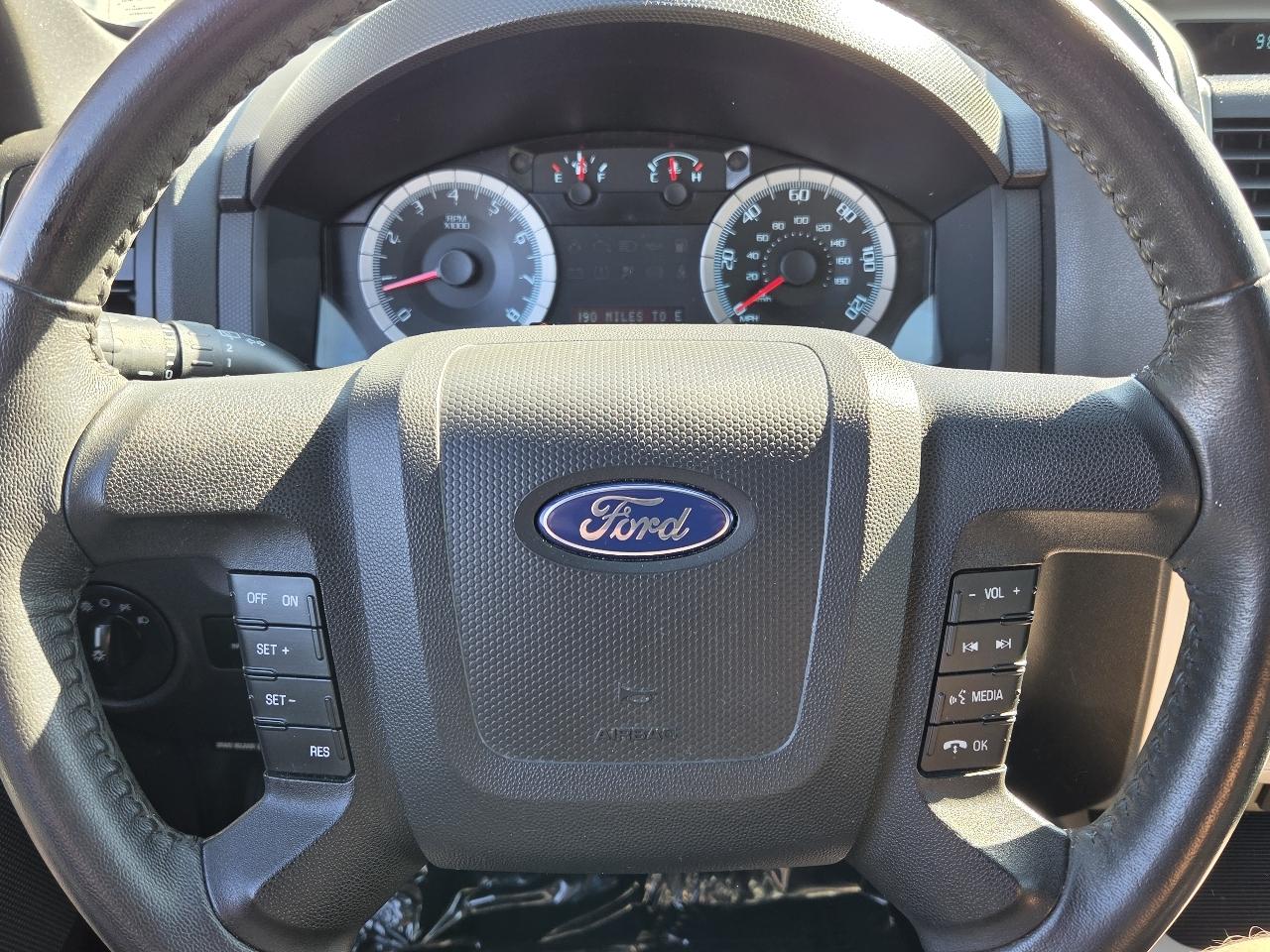 Ford Escape photo 16