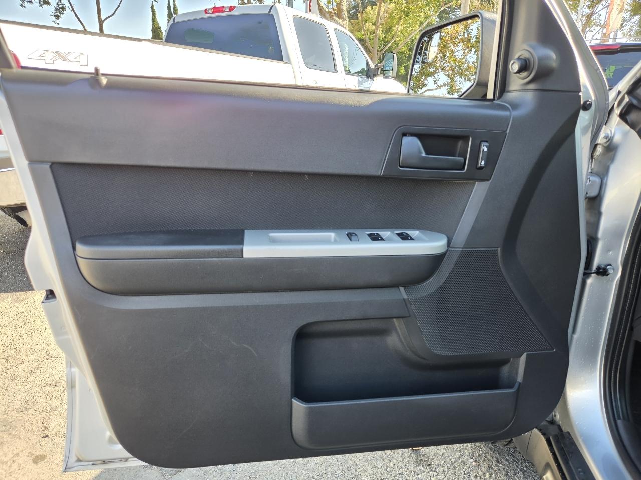 Ford Escape photo 23