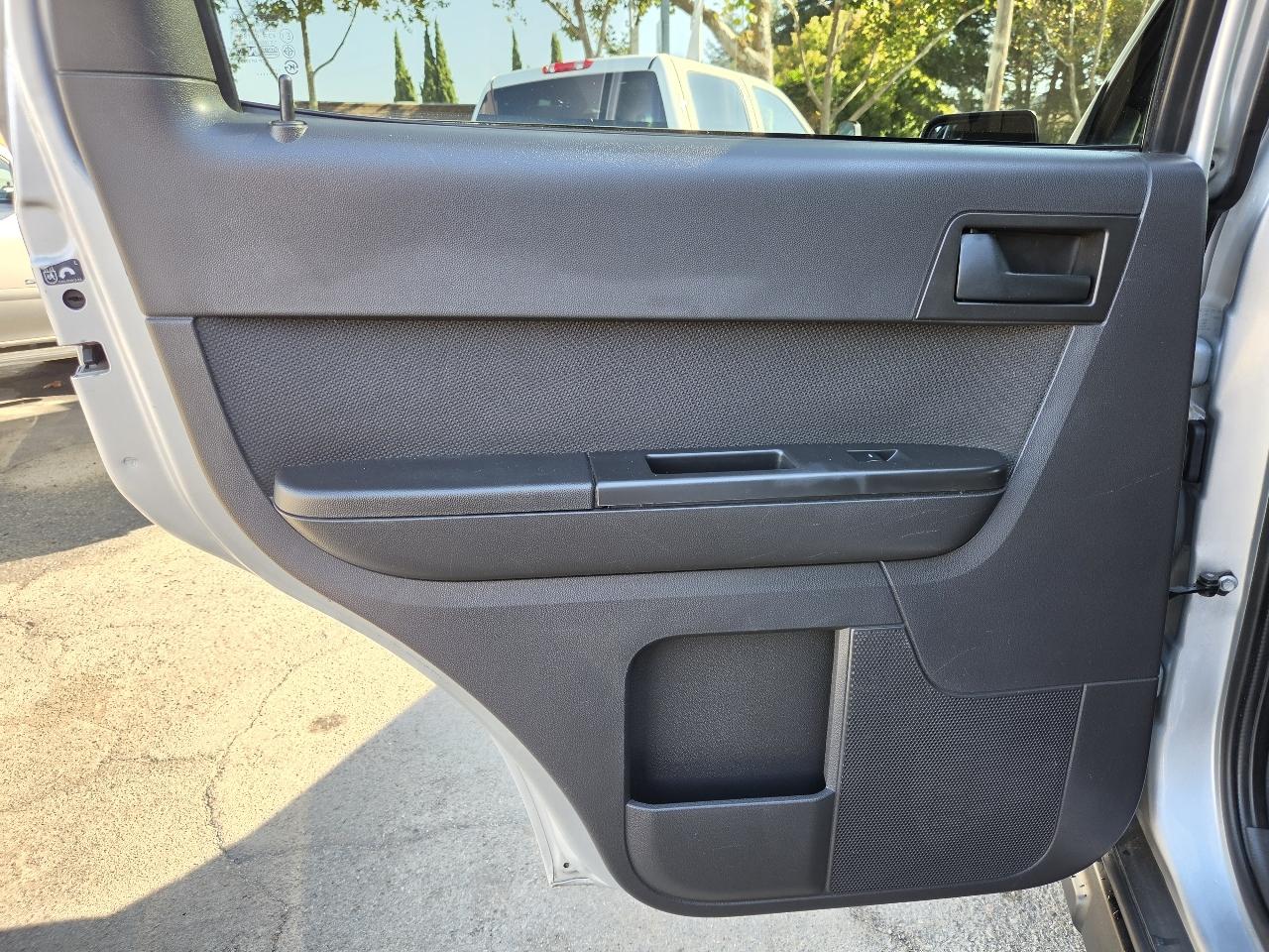Ford Escape photo 24