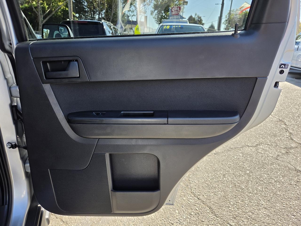 Ford Escape photo 25