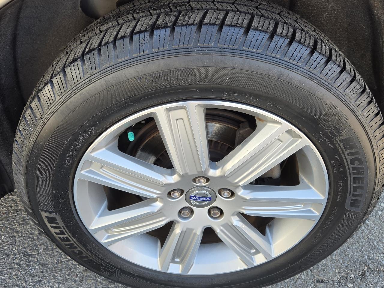 Volvo XC60 photo 12
