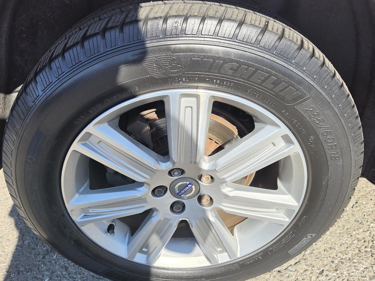 Volvo XC60 photo 13