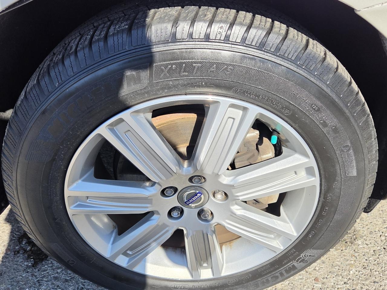 Volvo XC60 photo 14