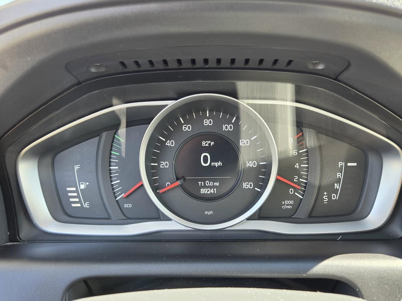 Volvo XC60 photo 17