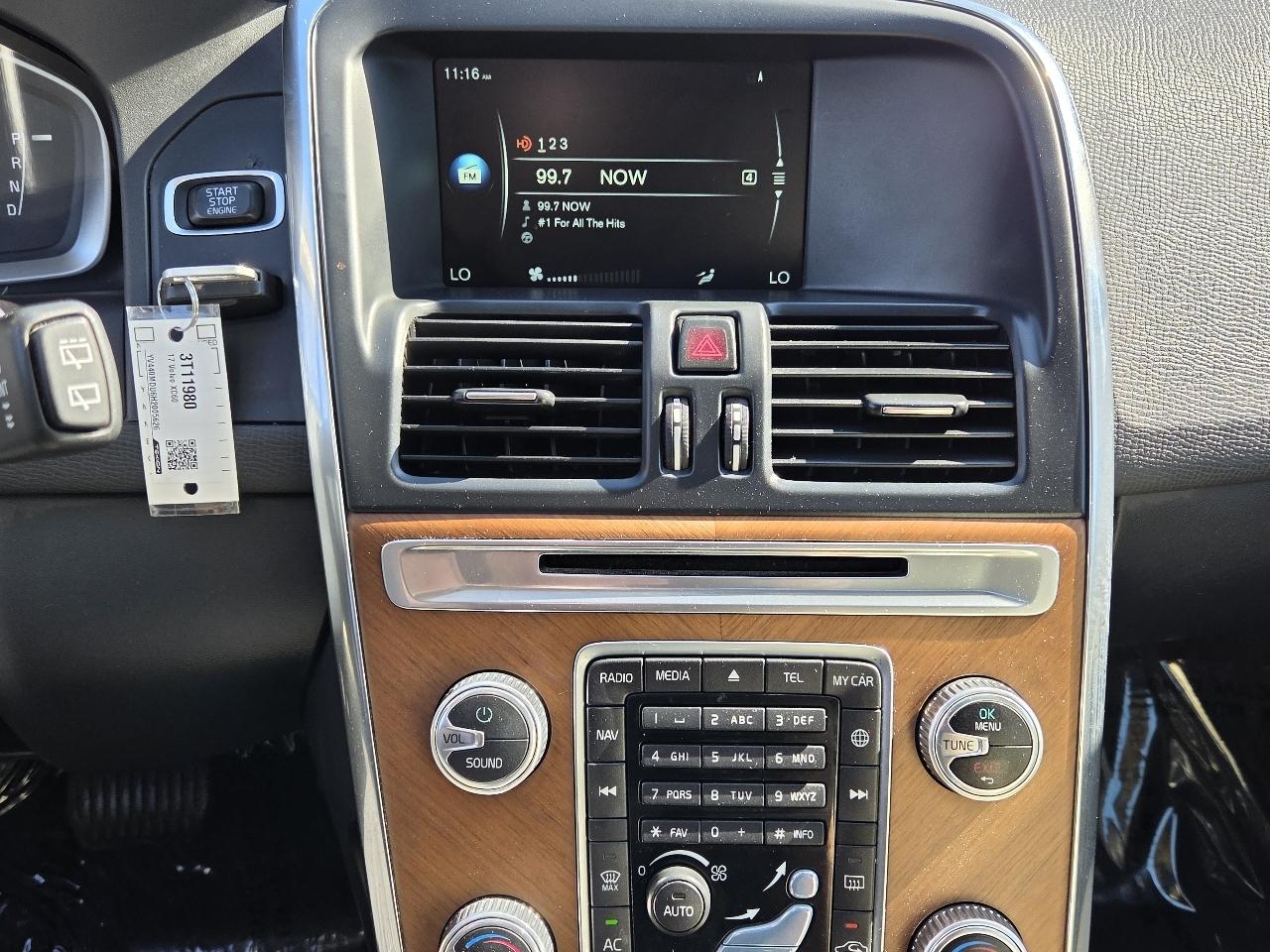 Volvo XC60 photo 21