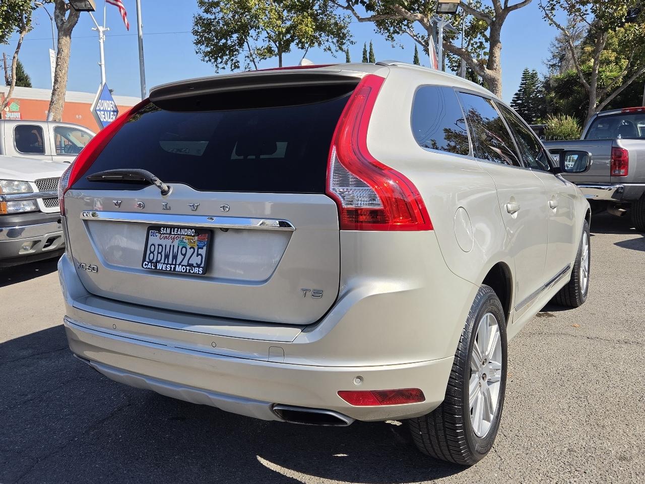 Volvo XC60 photo 33