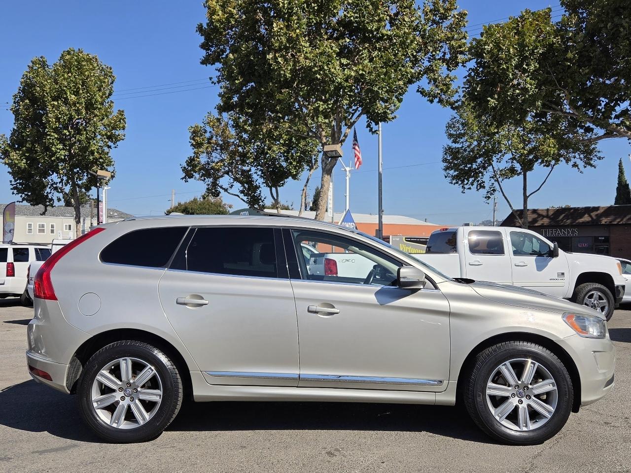 Volvo XC60 photo 35
