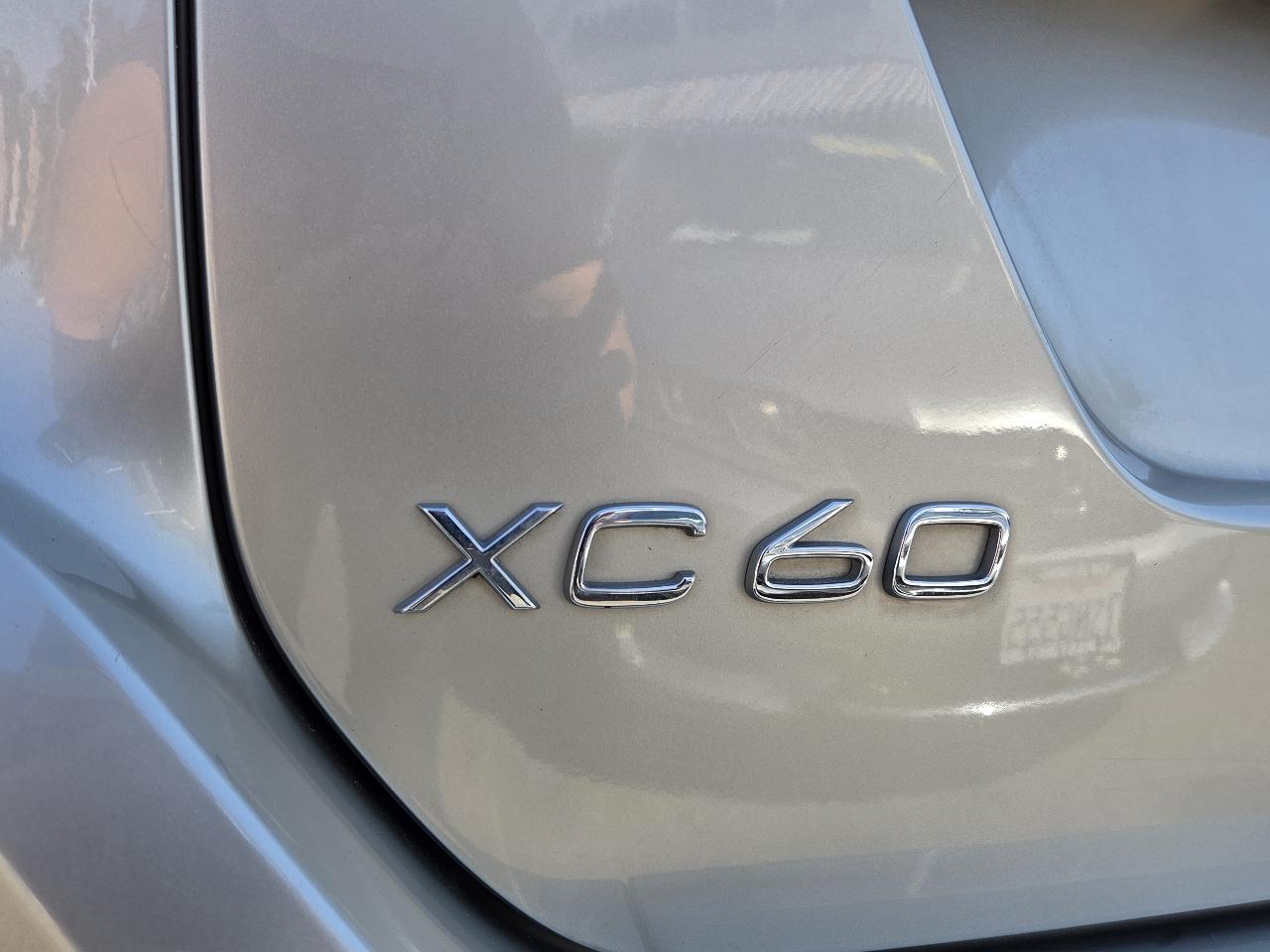 Volvo XC60 photo 36
