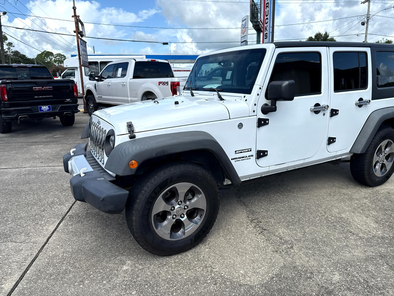 2016 Jeep Wrangler Unlimited Sport photo 3
