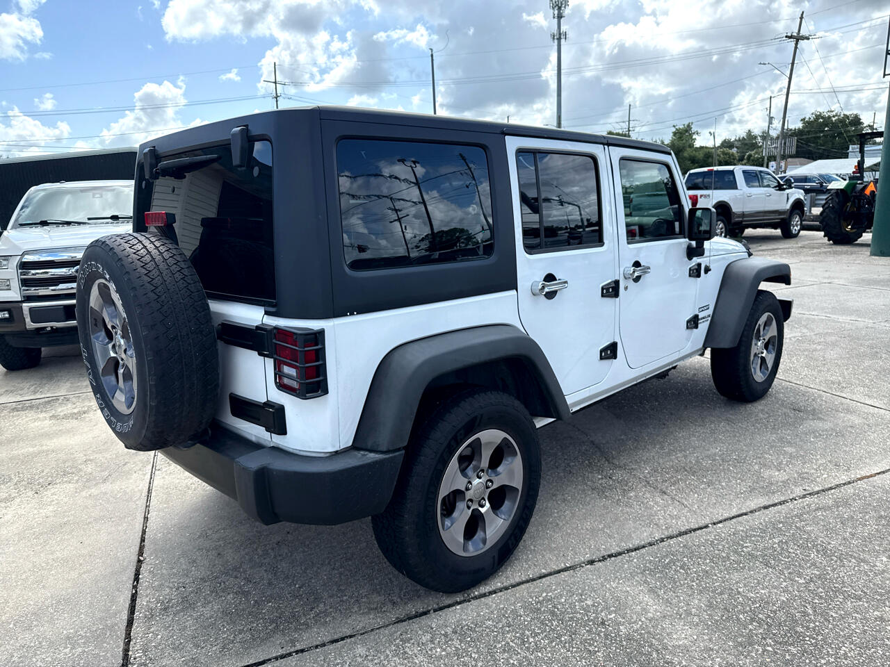 2016 Jeep Wrangler Unlimited Sport photo 8