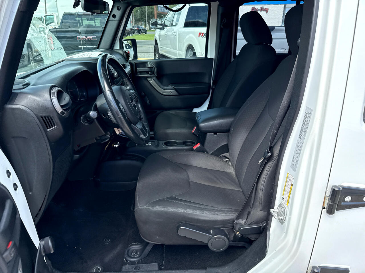 2016 Jeep Wrangler Unlimited Sport photo 15
