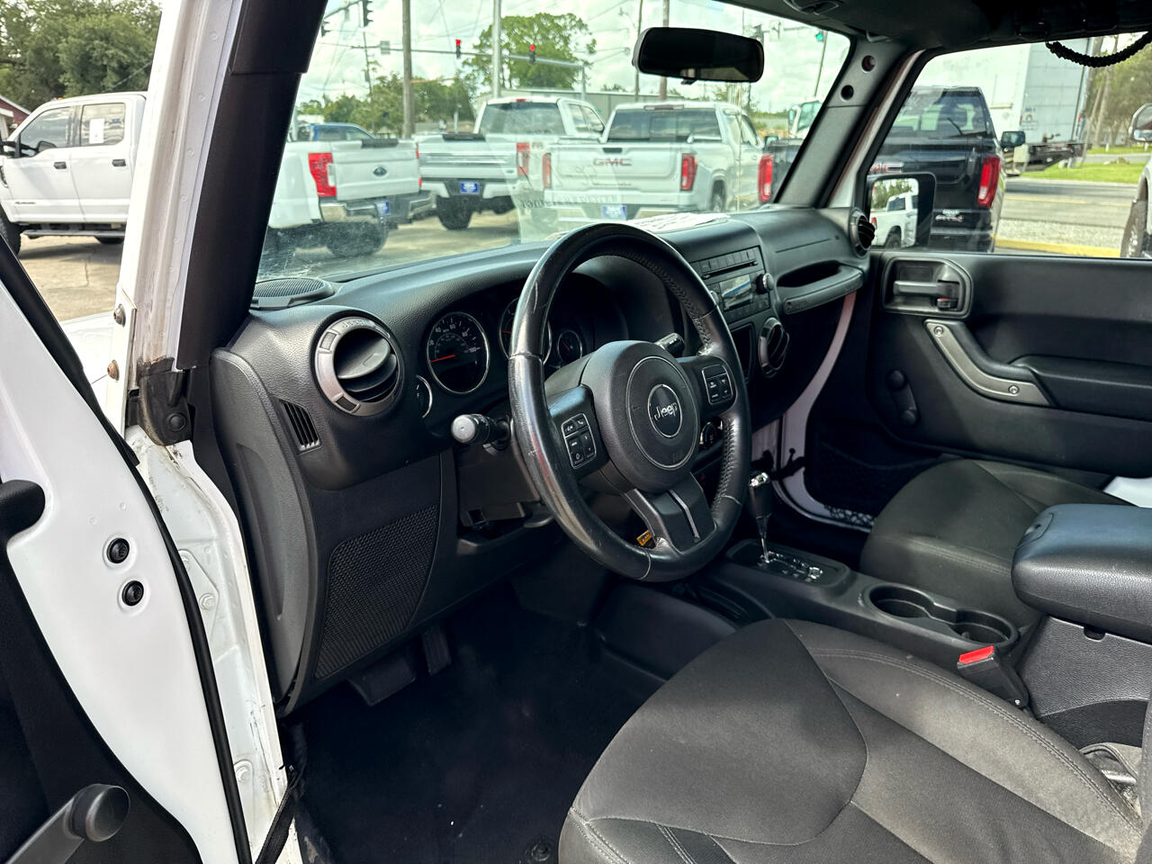 2016 Jeep Wrangler Unlimited Sport photo 16