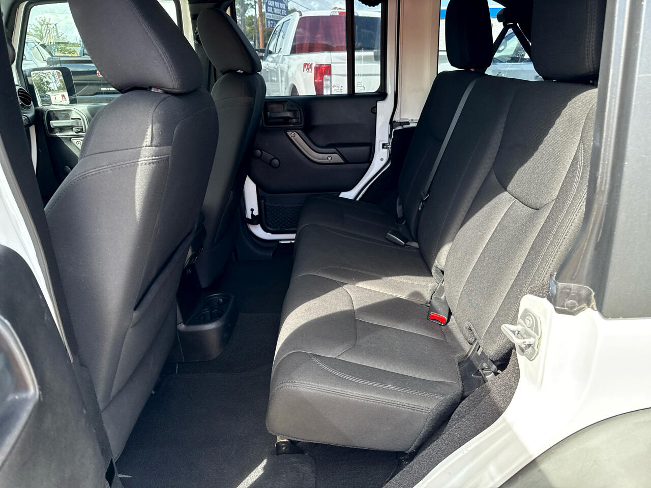 2016 Jeep Wrangler Unlimited Sport photo 18