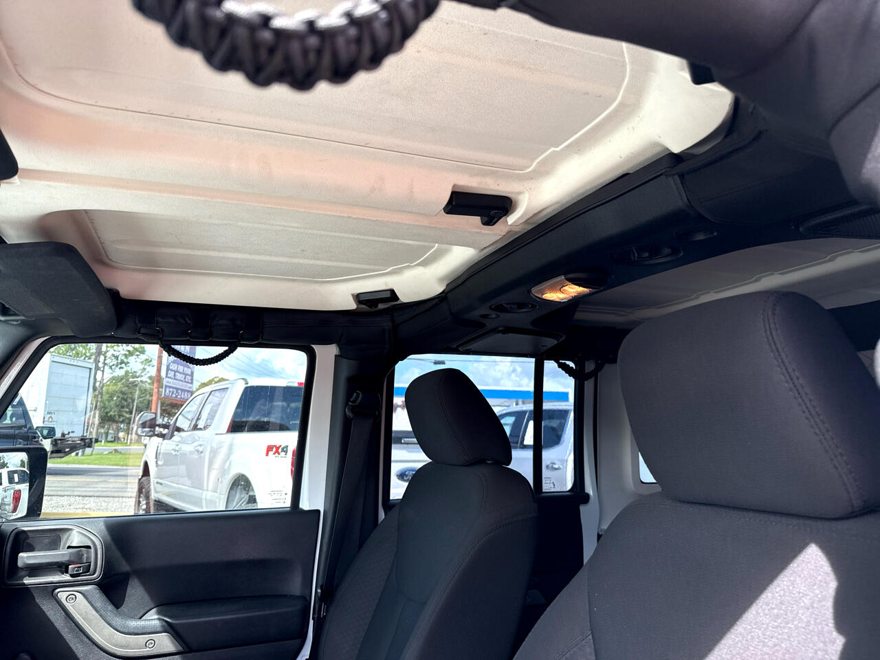 2016 Jeep Wrangler Unlimited Sport photo 19