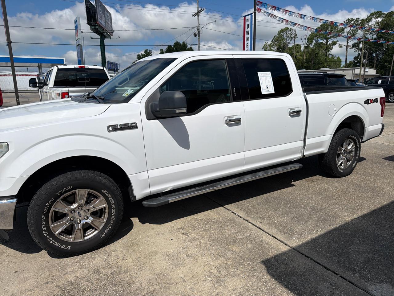 Ford F-150 XLT SuperCrew 6.5-ft. Bed 4WD 2015