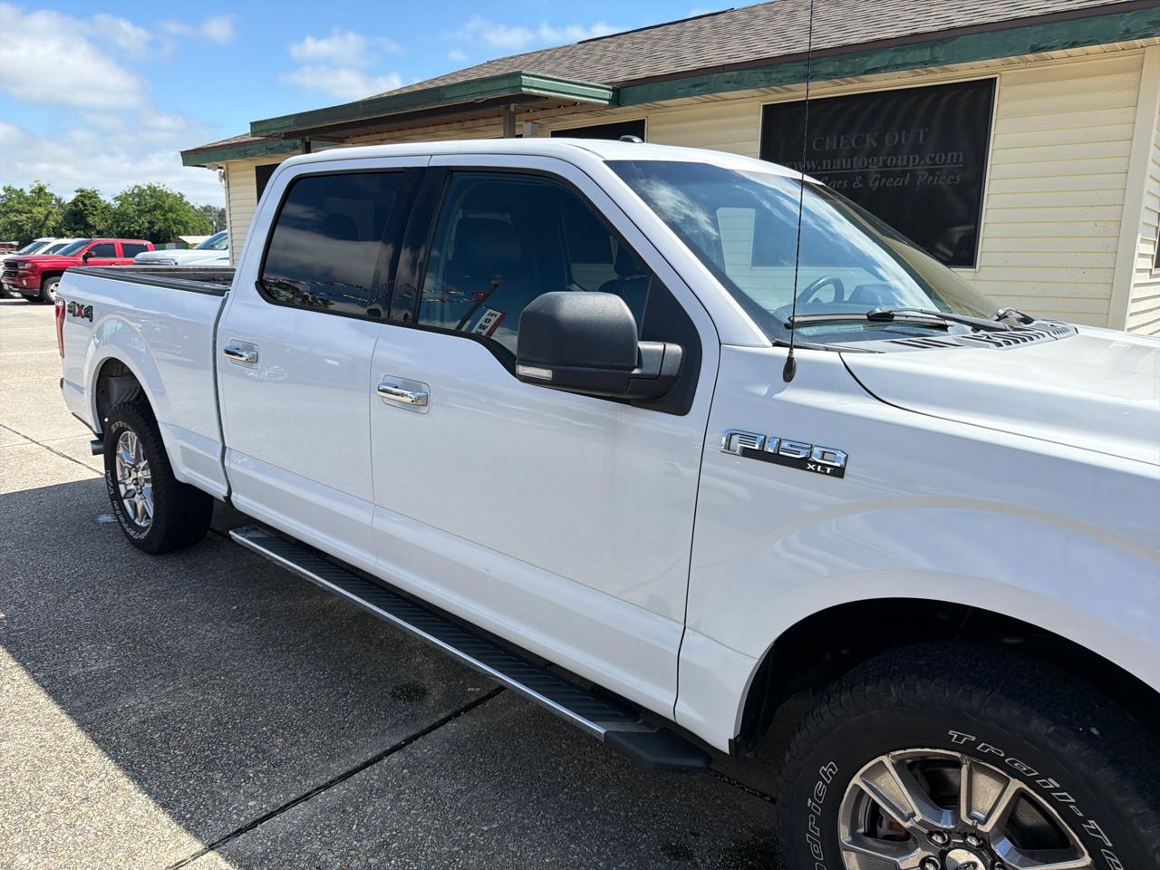 Ford F-150 XLT SuperCrew 6.5-ft. Bed 4WD 2015