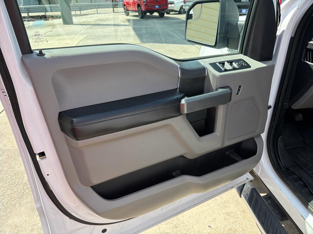 Ford F-150 XLT SuperCrew 6.5-ft. Bed 4WD 2015