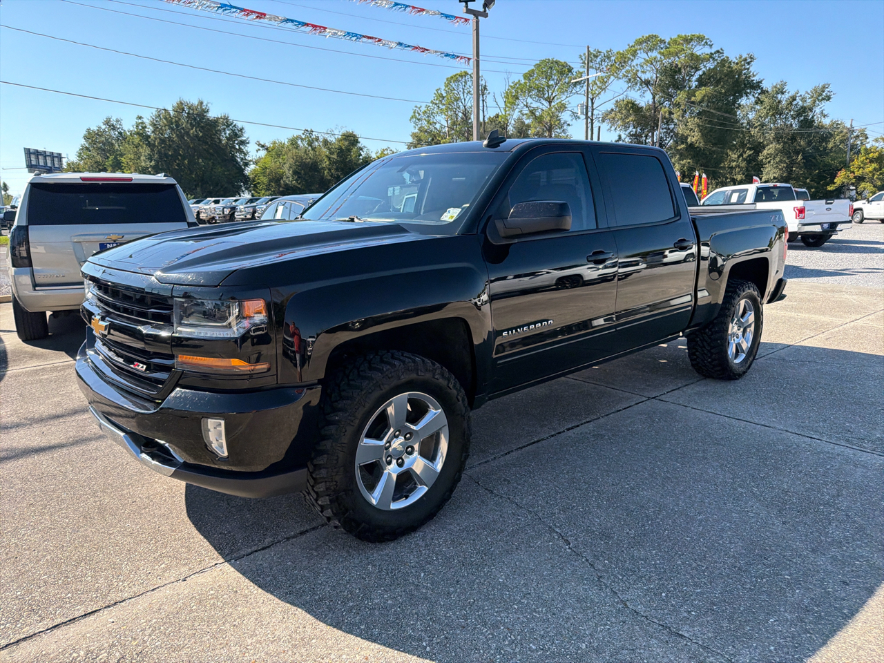 Chevrolet Silverado 1500 1LT Crew Cab 4WD 2018 Chevrolet Silverado 1500 1LT Crew Cab 4WD 2018