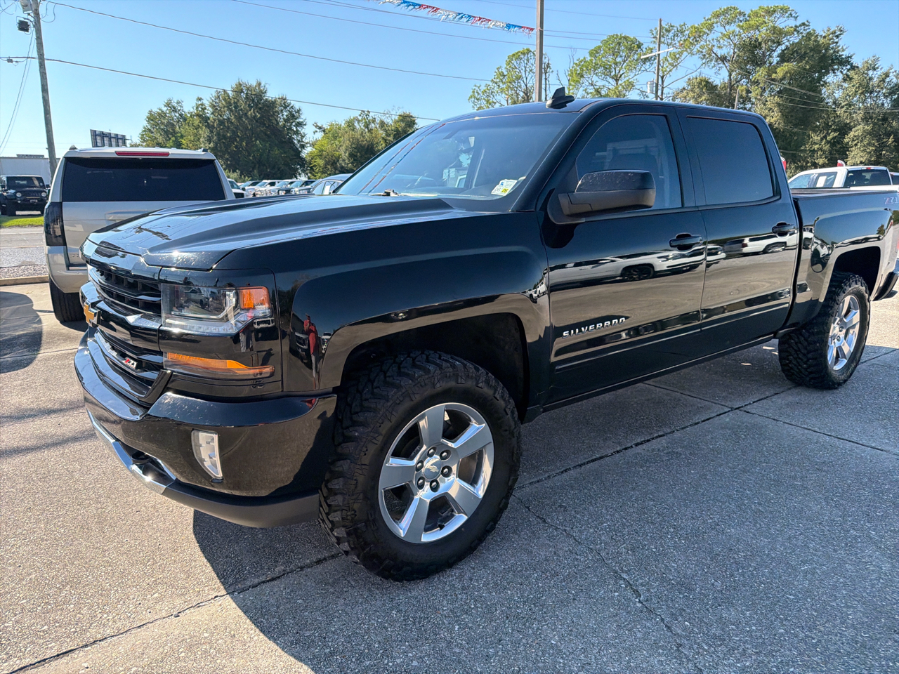 Chevrolet Silverado 1500 1LT Crew Cab 4WD 2018 Chevrolet Silverado 1500 1LT Crew Cab 4WD 2018