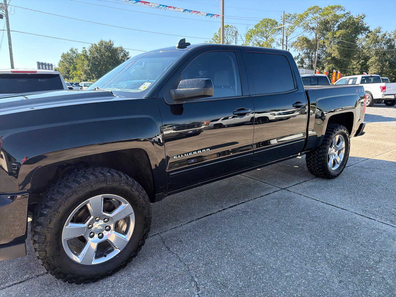 Chevrolet Silverado 1500 1LT Crew Cab 4WD 2018 Chevrolet Silverado 1500 1LT Crew Cab 4WD 2018