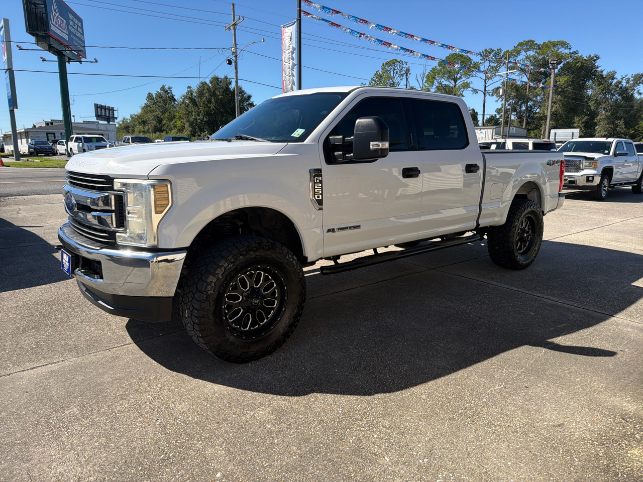 Ford F-250 SD XLT Crew Cab 4WD 2018 Ford F-250 SD XLT Crew Cab 4WD 2018