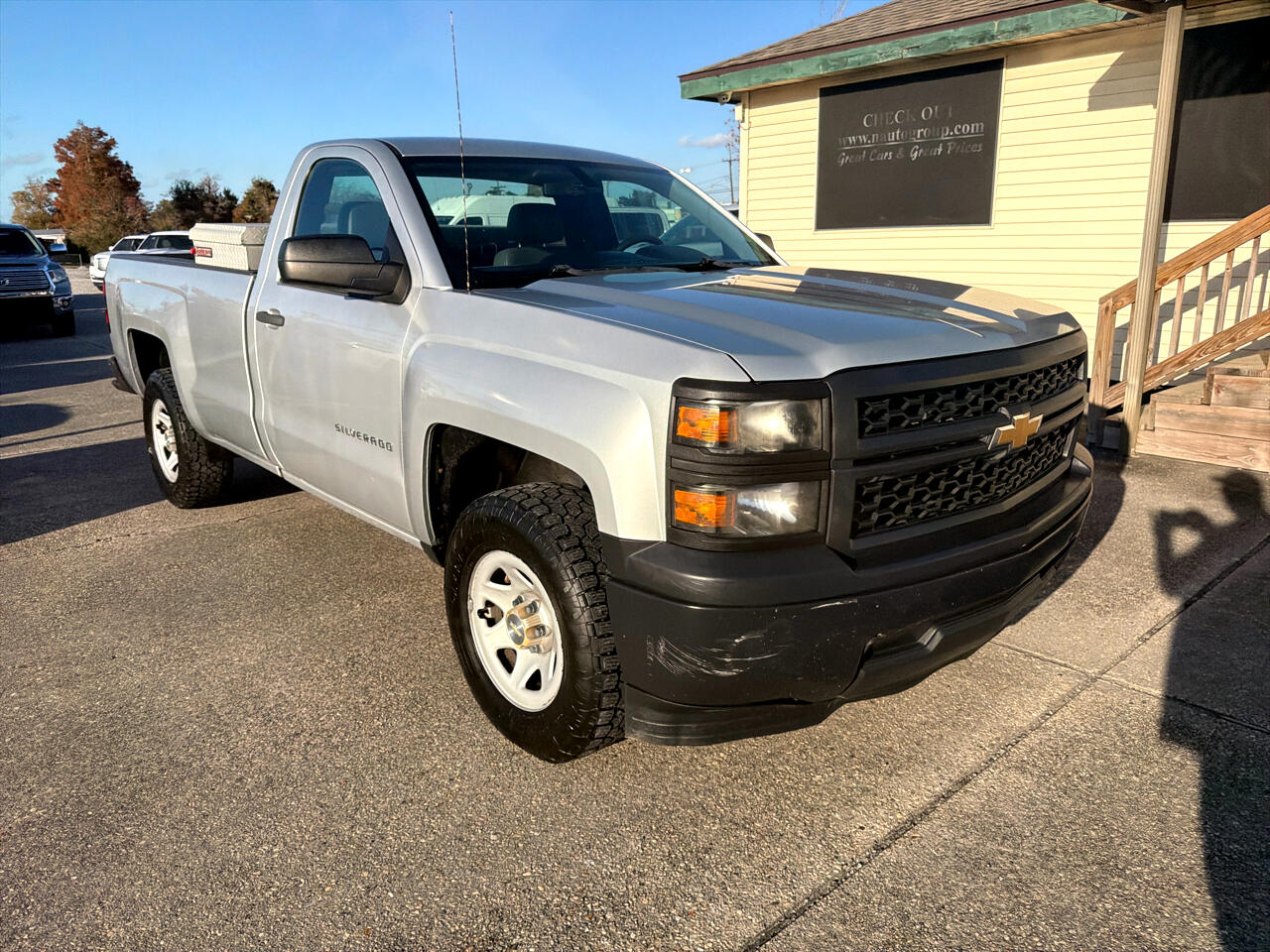 Chevrolet Silverado 1500 2WD Reg Cab 140" Work Truck 2015