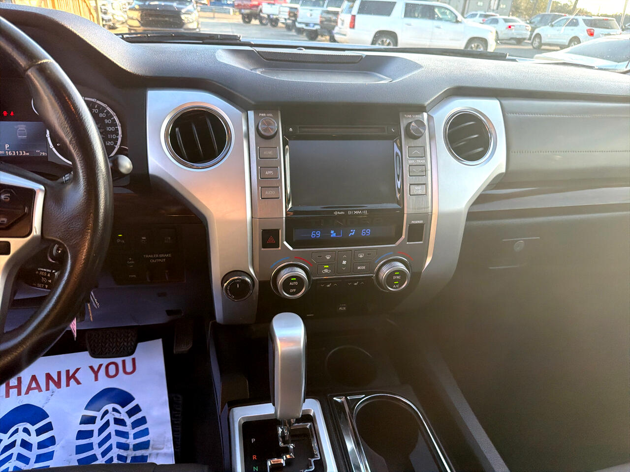 Toyota Tundra Limited 5.7L FFV CrewMax 4WD 2017