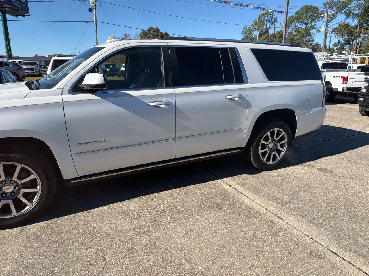 GMC Yukon XL Denali 2WD 2016